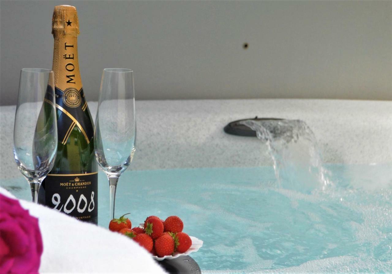 Bluebell Cottage With Hot Tub บัลลาคูลิช ภายนอก รูปภาพ